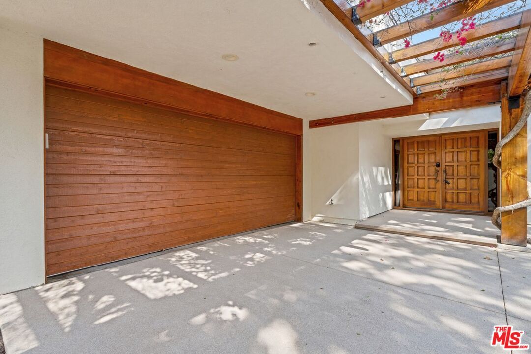 Interior, Wooden Walls