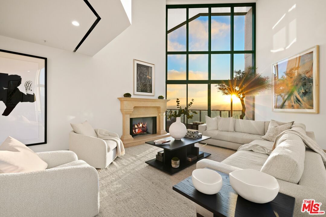 Fireplace, Interior, Living room, Recessed Lighting