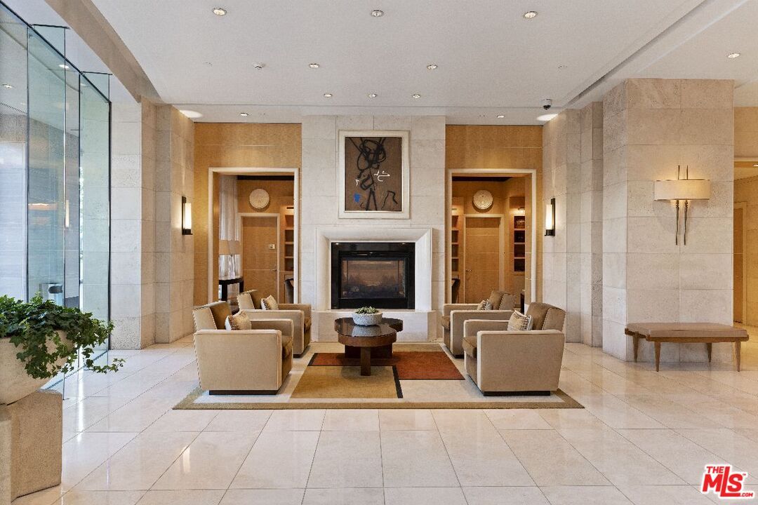 Fireplace, Interior, Living room, Recessed Lighting