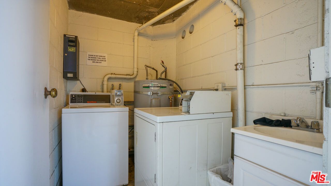 Interior, Washer