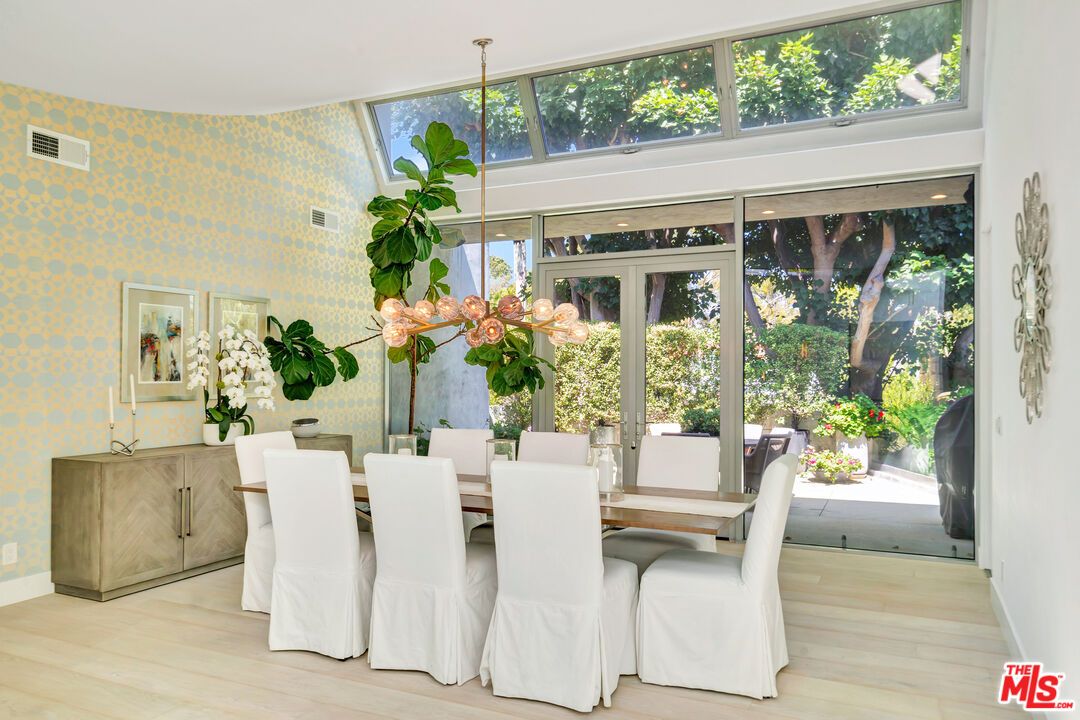 Dining room, Interior, Wood Texture Flooring