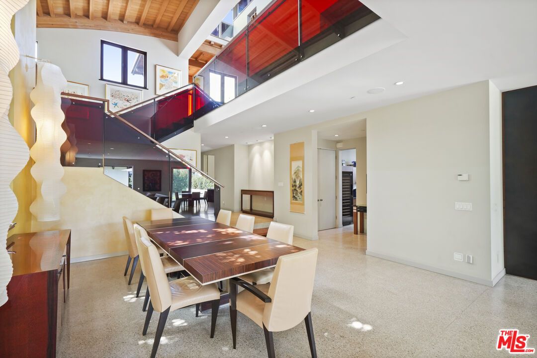 Dining room, Interior, Recessed Lighting, Wooden Beams, Wooden Ceilings