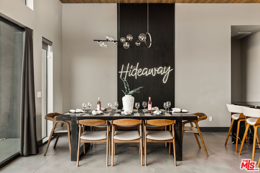Dining room, Interior, Pendant Lights