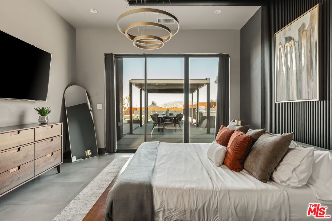 Bedroom, Interior, Pendant Lights, Recessed Lighting