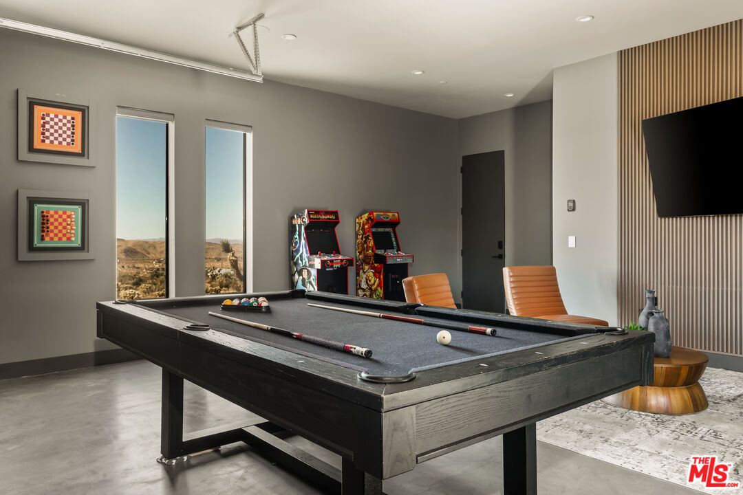 Billiard Table, Game Room, Interior, Recessed Lighting