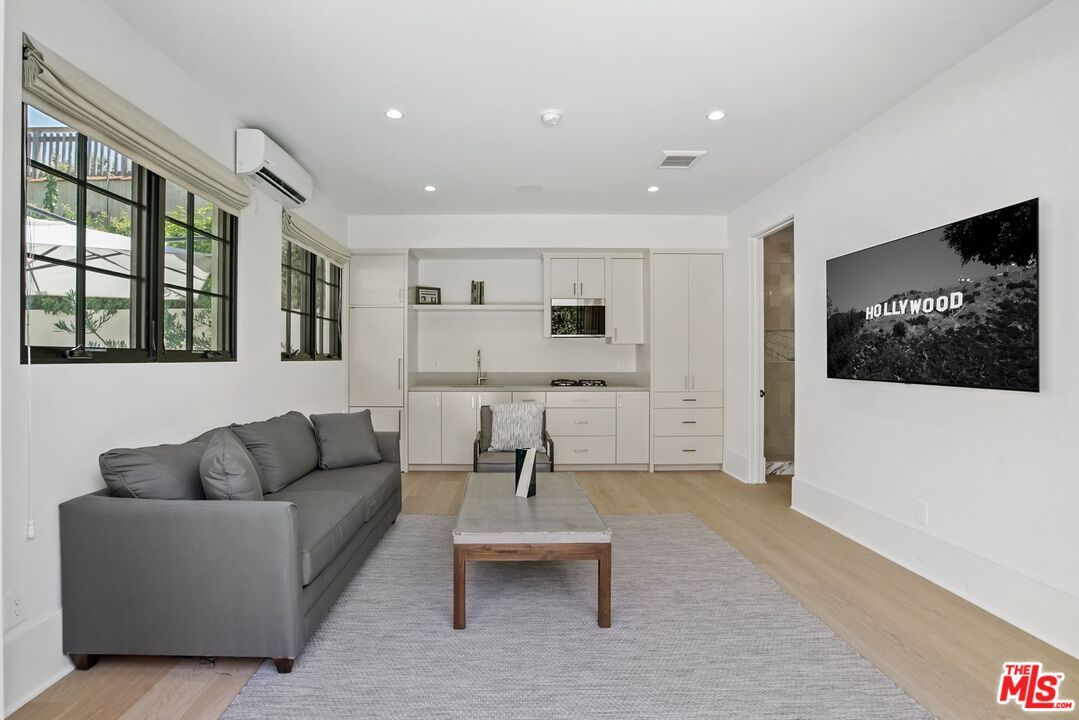 Interior, Kitchen, Living room, Recessed Lighting, Wood Texture Flooring