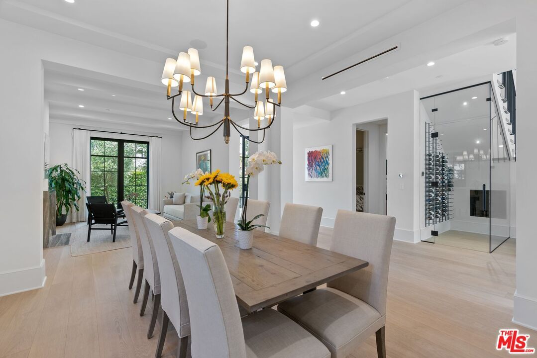 Chandelier, Dining room, Interior, Recessed Lighting, Wood Texture Flooring