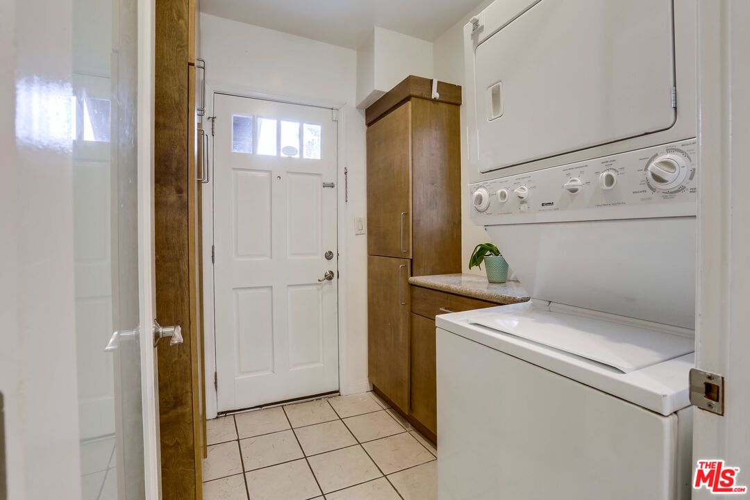 Interior, Utility Closets, Washer