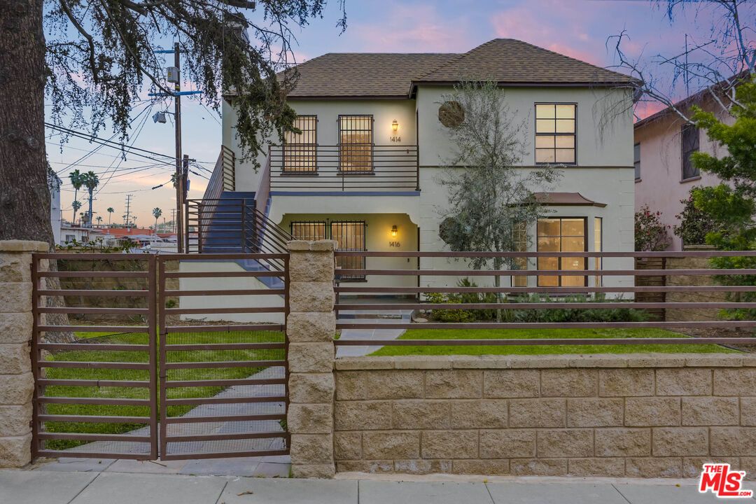 Backyard, Exterior, Facade, French Provincial