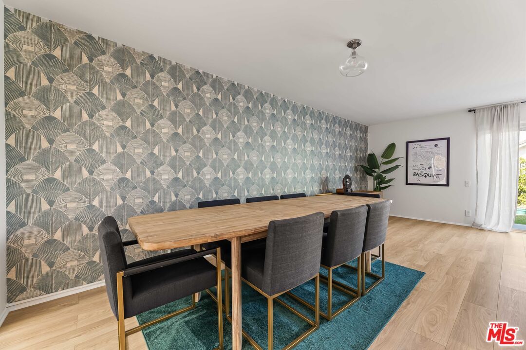 Dining room, Interior, Wood Texture Flooring