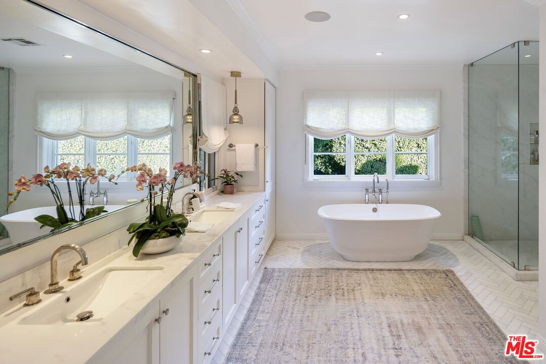 Bathroom, Dual Sink Vanities, Free Standing Baths, Glass Shower, Interior, Recessed Lighting