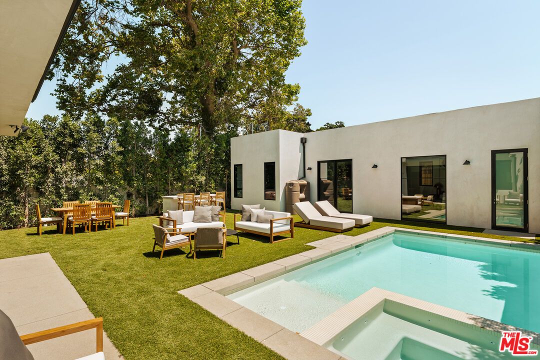Backyard, Exterior, Pool