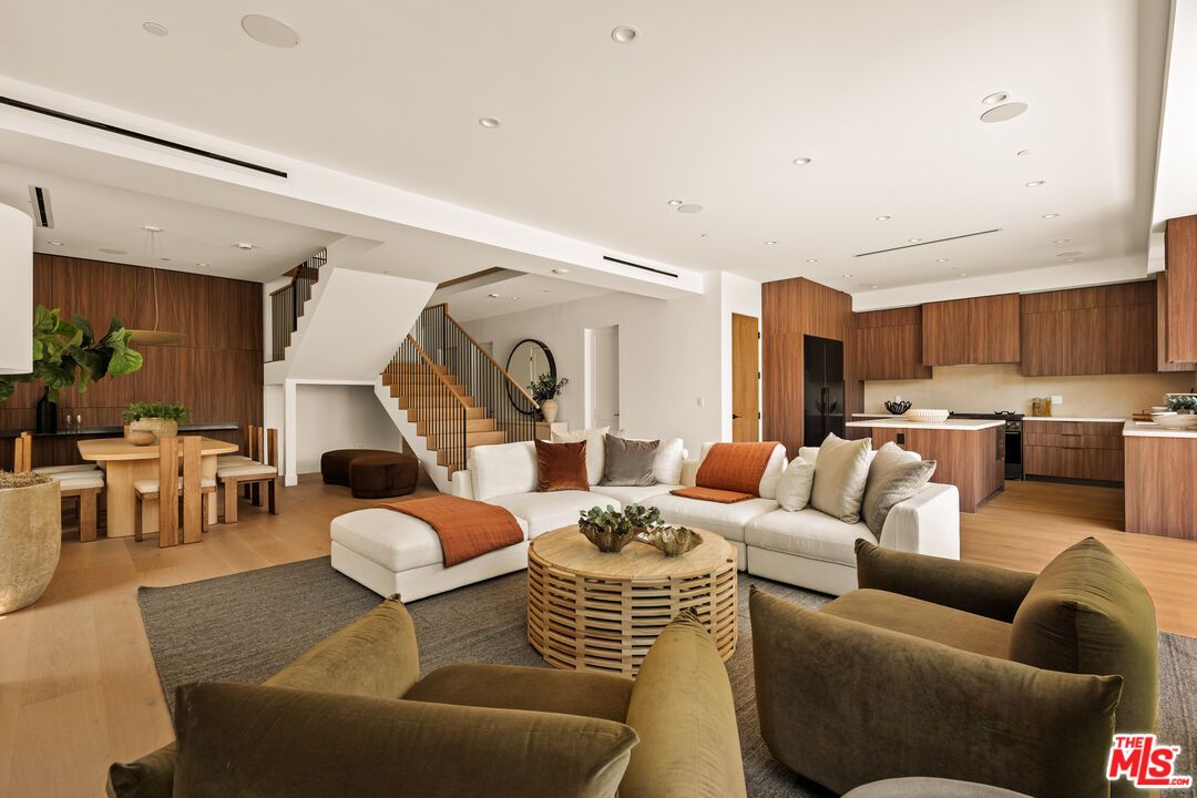 Dining room, Interior, Kitchen, Living room, Recessed Lighting, Wood Texture Flooring