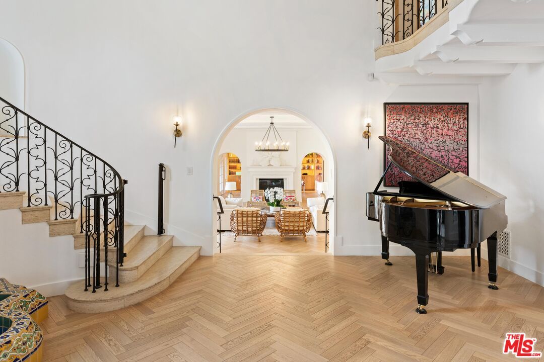 Fireplace, Interior, Living room, Pendant Lights, Piano, Wood Texture Flooring