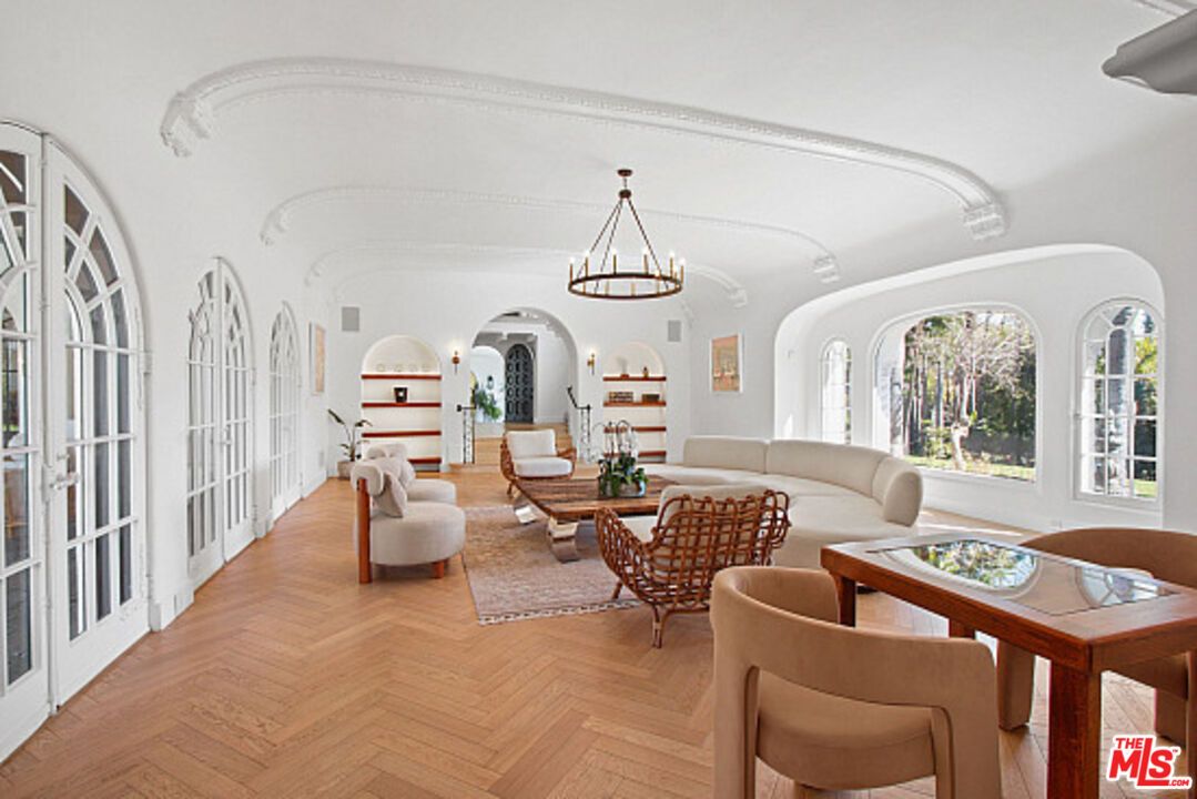 Chandelier, Interior, Living room, Wood Texture Flooring