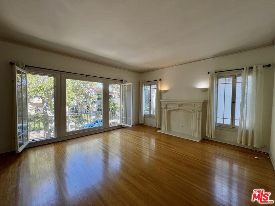 Empty room, Fireplace, Interior, Wood Texture Flooring