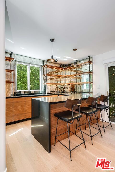 Interior, Pendant Lights, Recessed Lighting, Wood Texture Flooring