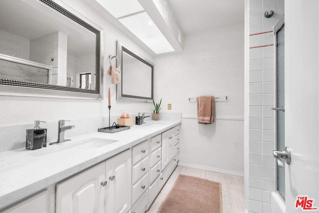Bathroom, Dual Sink Vanities, Interior, Wood Texture Flooring