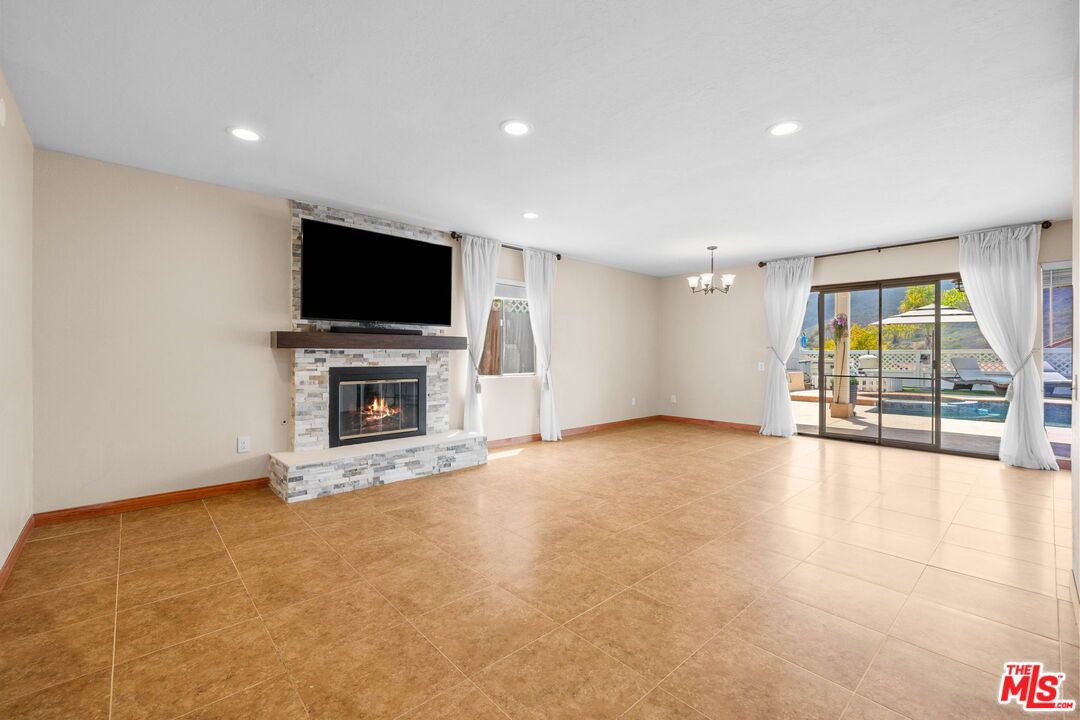 Chandelier, Empty room, Fireplace, Interior, Recessed Lighting
