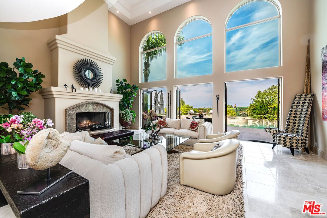 Fireplace, Interior, Living room, Recessed Lighting, Water