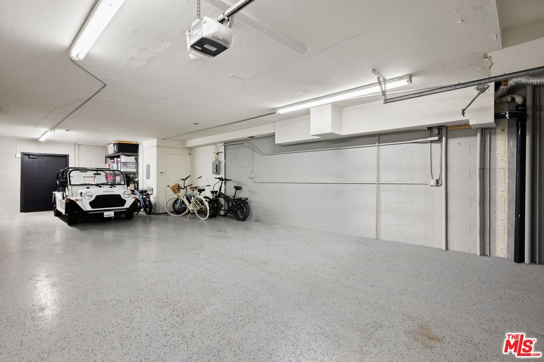 Garage, Interior, Recessed Lighting