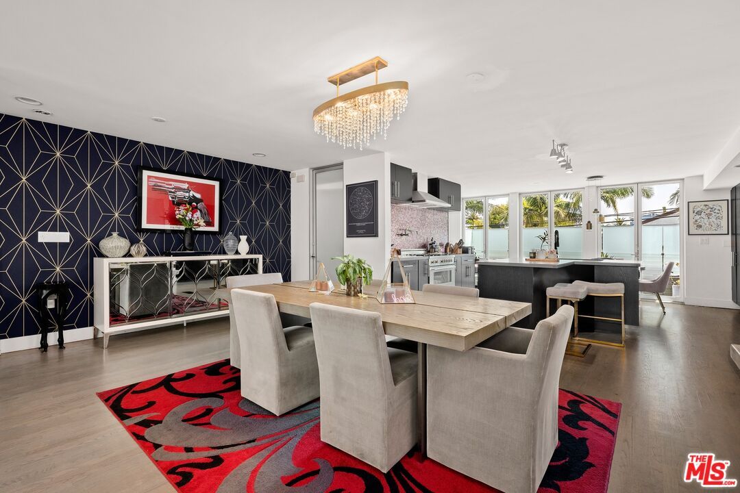 Chandelier, Dining room, Interior, Kitchen, Recessed Lighting, Wood Texture Flooring