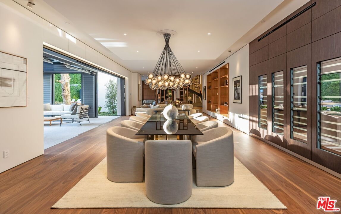 Dining room, Interior, Living room, Pendant Lights, Recessed Lighting, Wood Texture Flooring