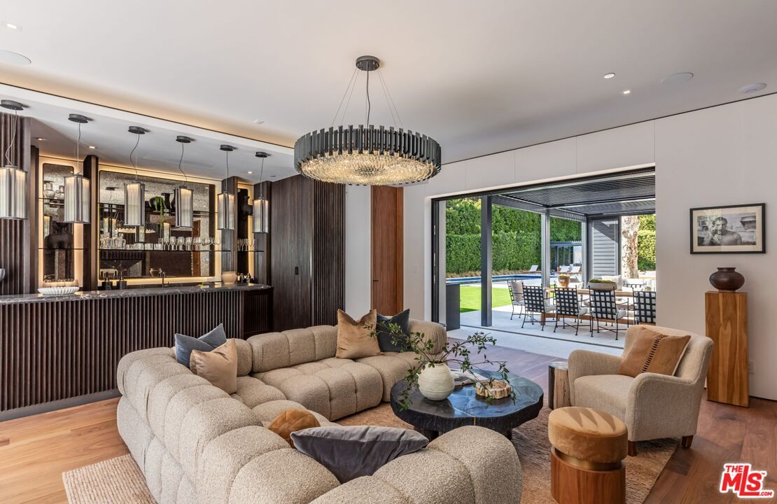 Interior, Living room, Pendant Lights, Recessed Lighting, Wood Texture Flooring