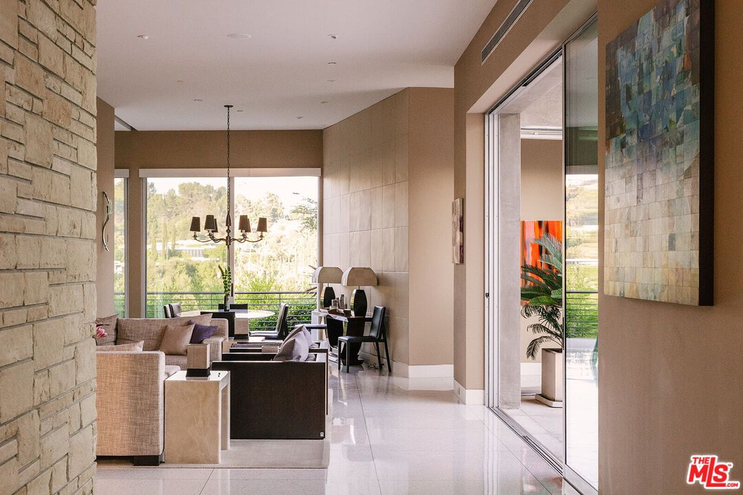 Interior, Living room, Pendant Lights, Recessed Lighting, Stone Walls
