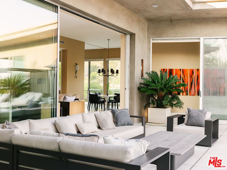 Dining room, Interior, Living room, Recessed Lighting