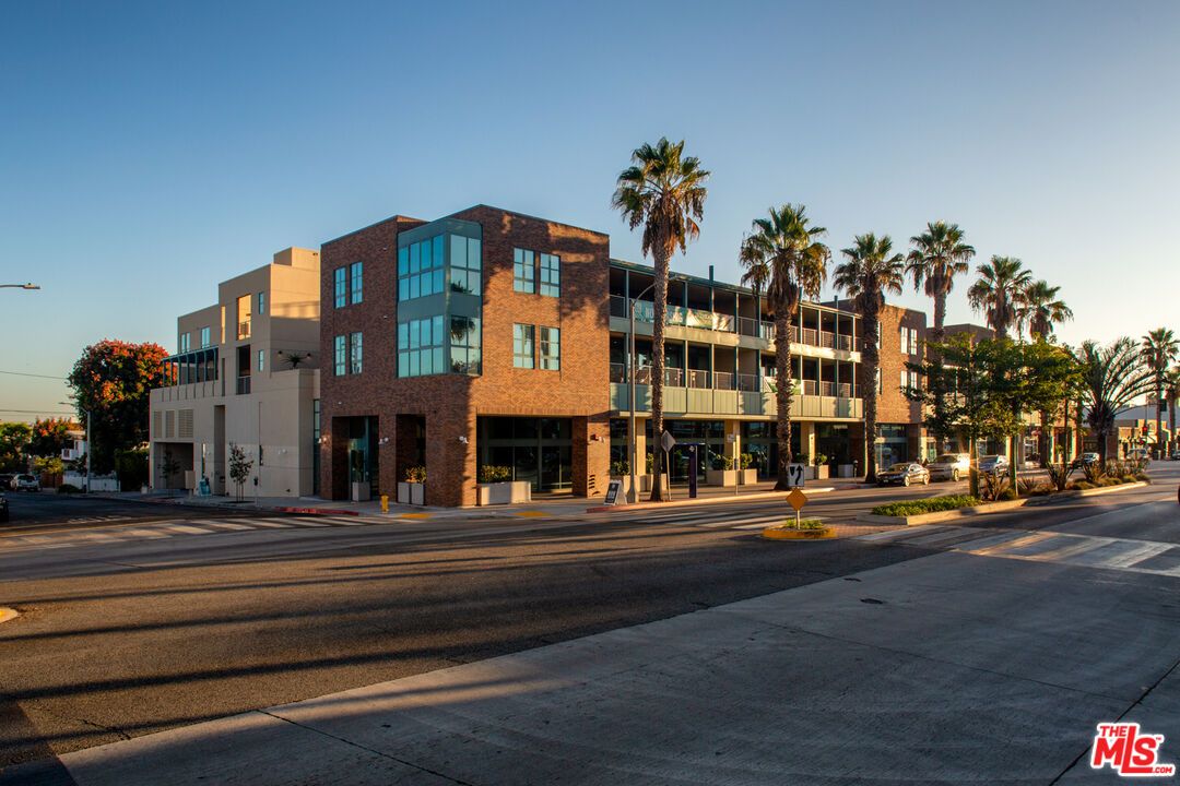 Exterior, Facade, Brick Facade, Condo Building