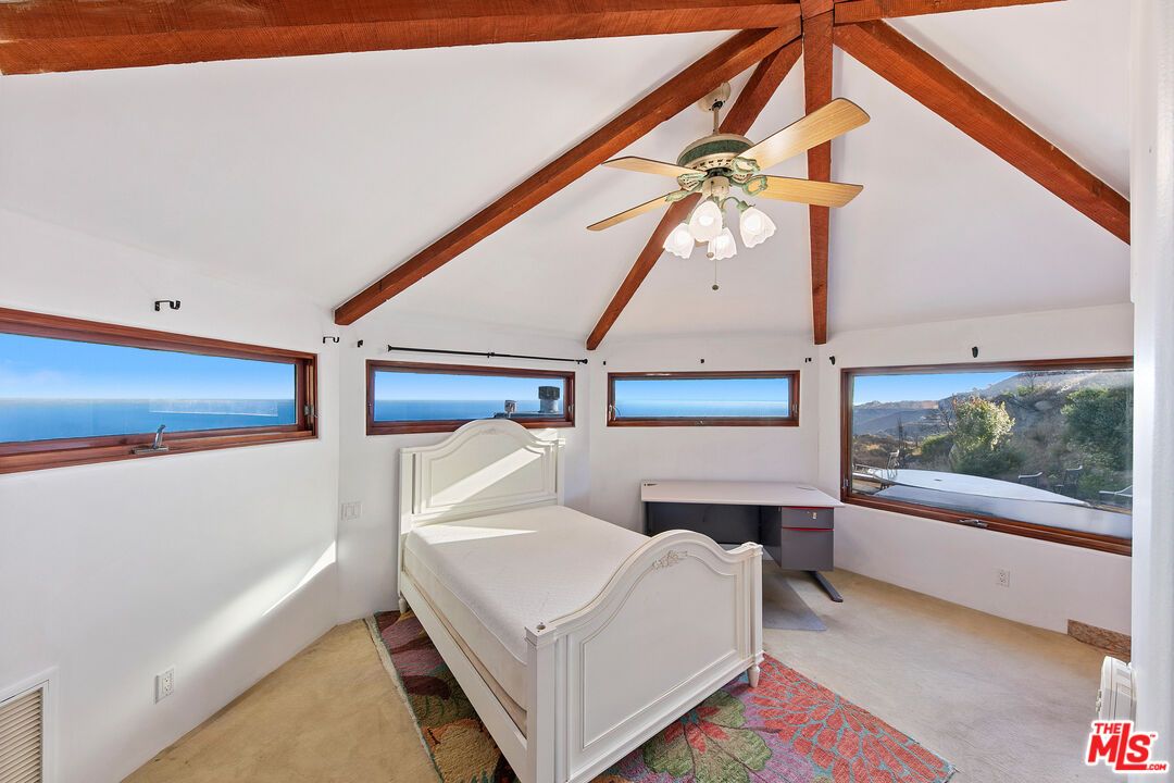Bedroom, Interior, Water, Wooden Beams