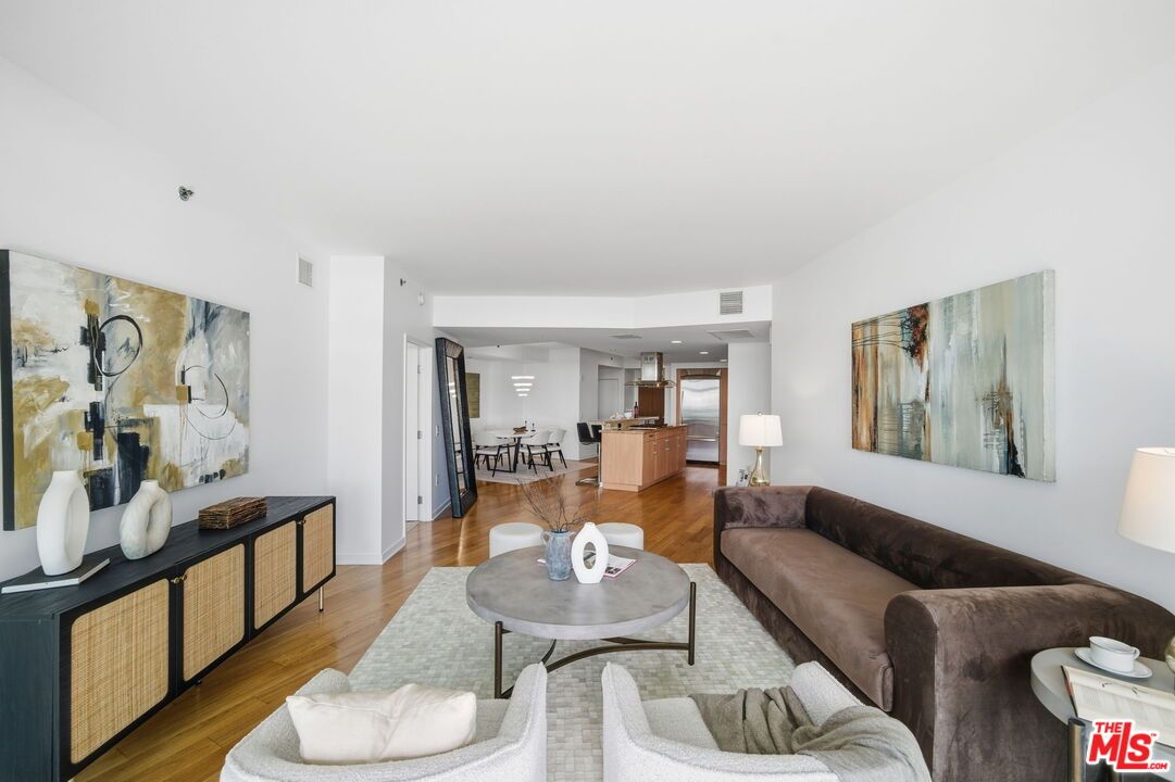 Dining room, Interior, Kitchen, Living room, Recessed Lighting, Wood Texture Flooring