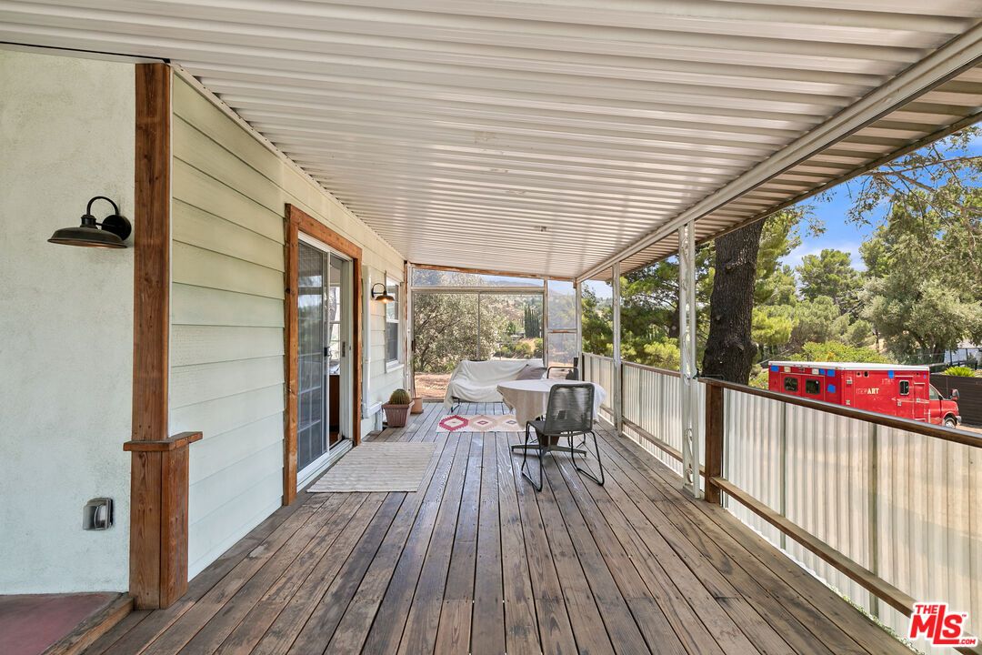 Exterior, Wood Texture Flooring