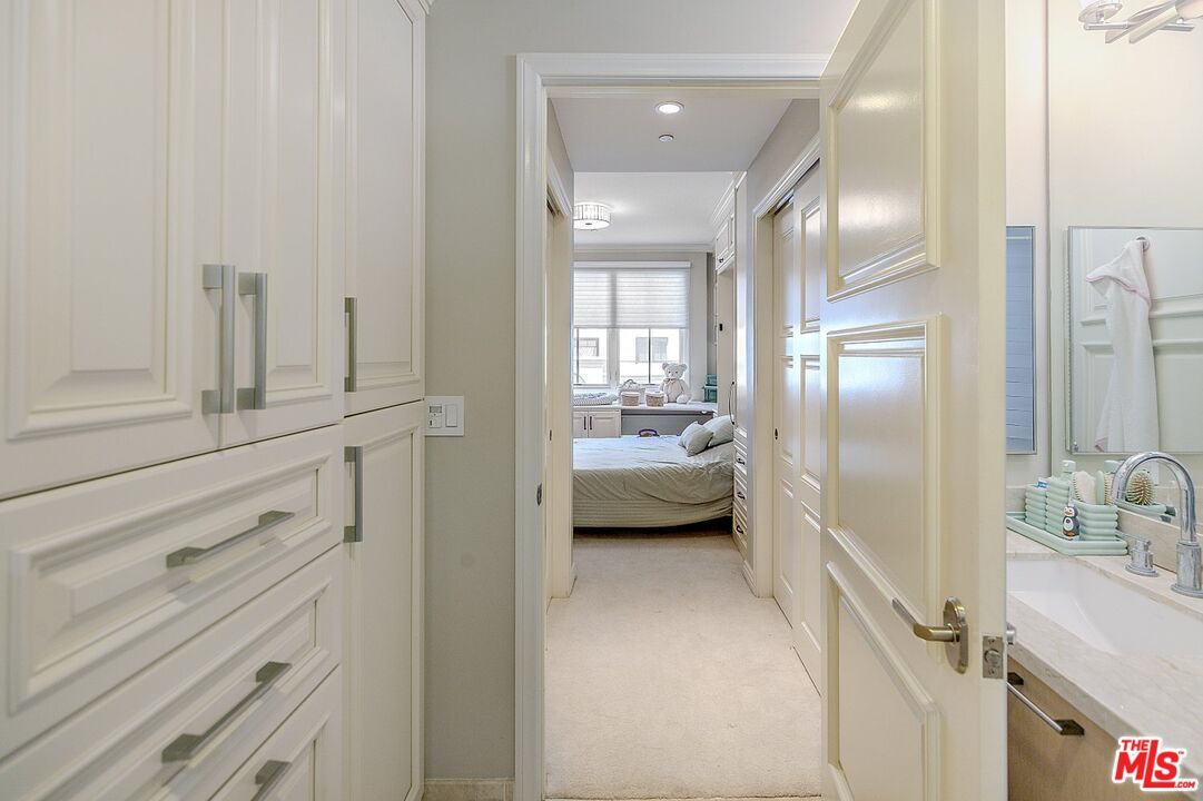 Bathroom, Bedroom, Interior, Recessed Lighting