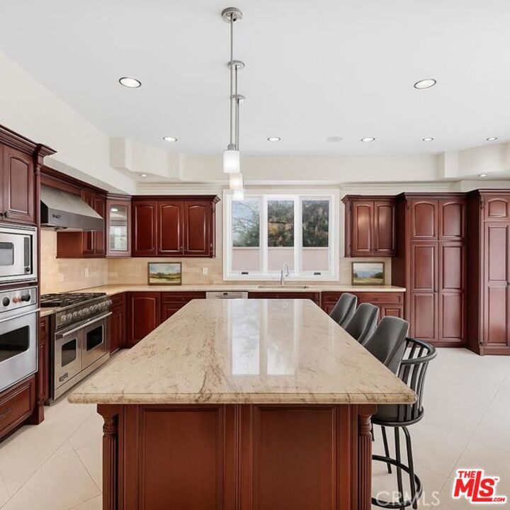 Interior, Kitchen, Pendant Lights, Recessed Lighting, Stainless Steel Appliances