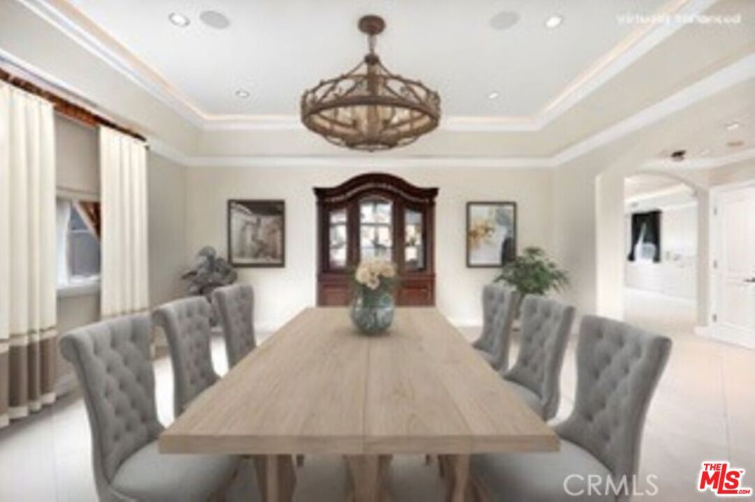 Chandelier, Dining room, Interior, Recessed Lighting