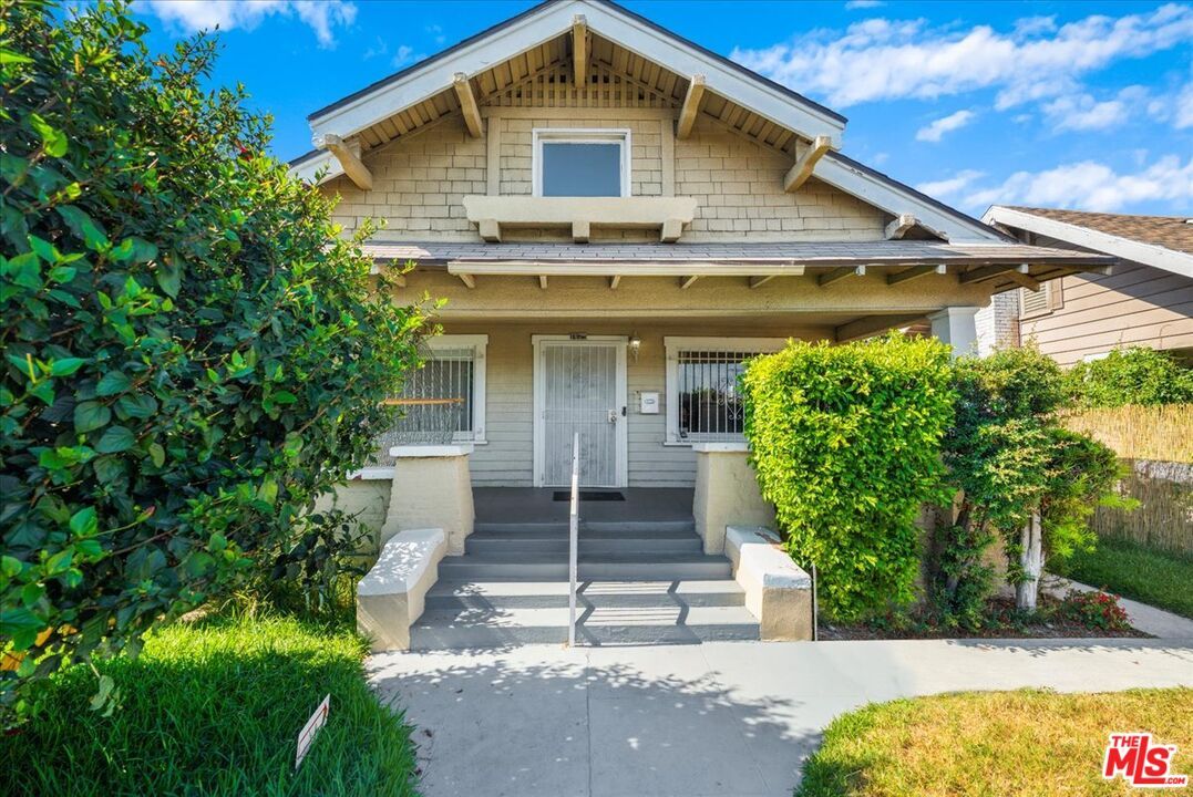 Exterior, Facade, American Craftsman