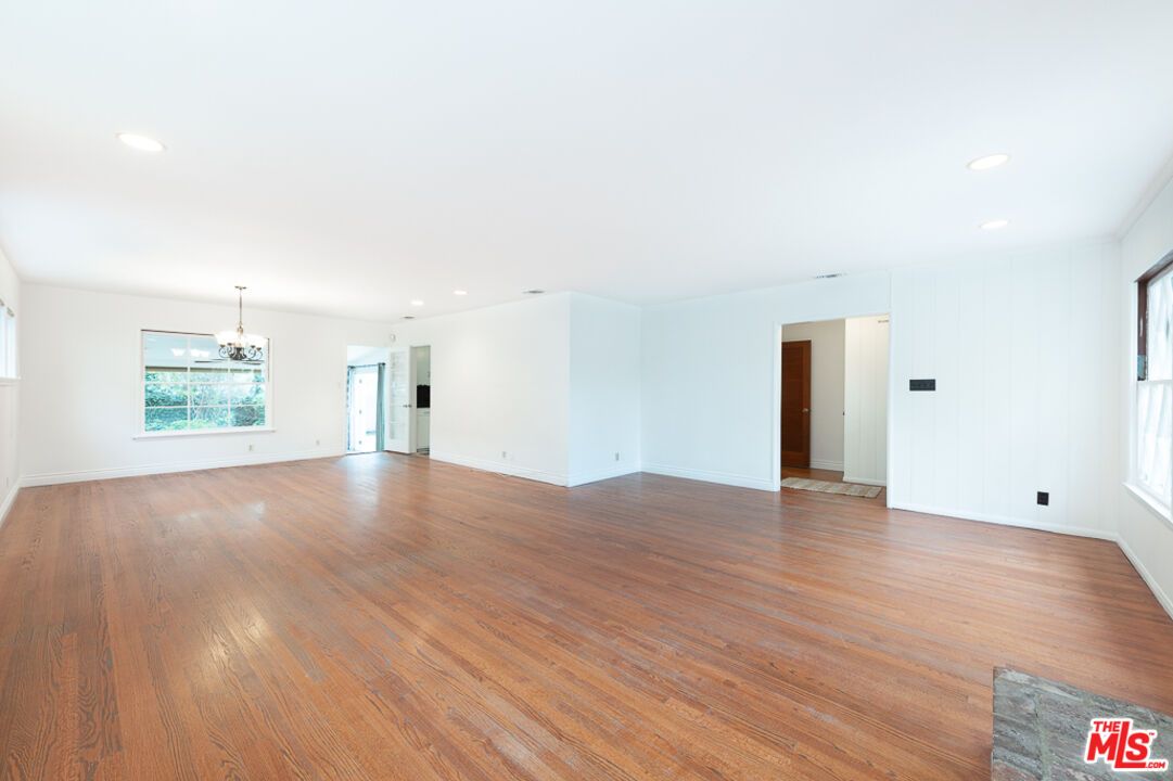 Chandelier, Empty room, Interior, Recessed Lighting, Wood Texture Flooring