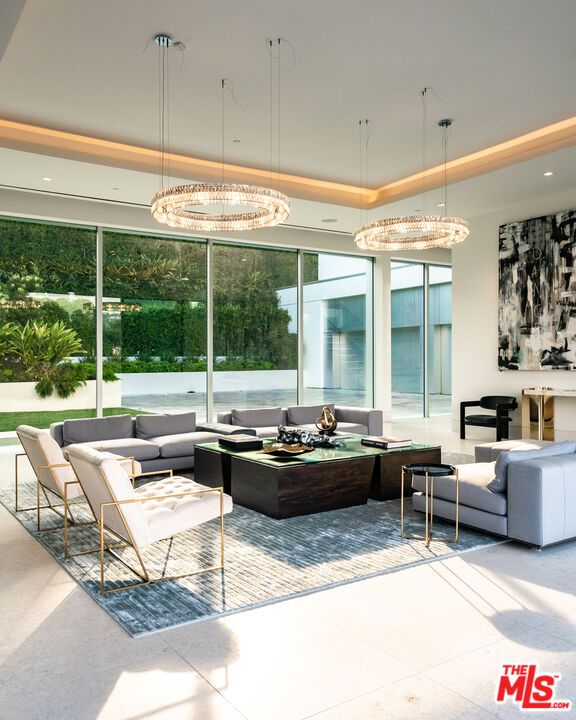 Interior, Living room, Pendant Lights, Recessed Lighting