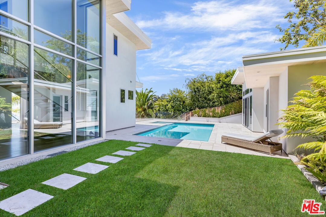 Backyard, Exterior, Pool