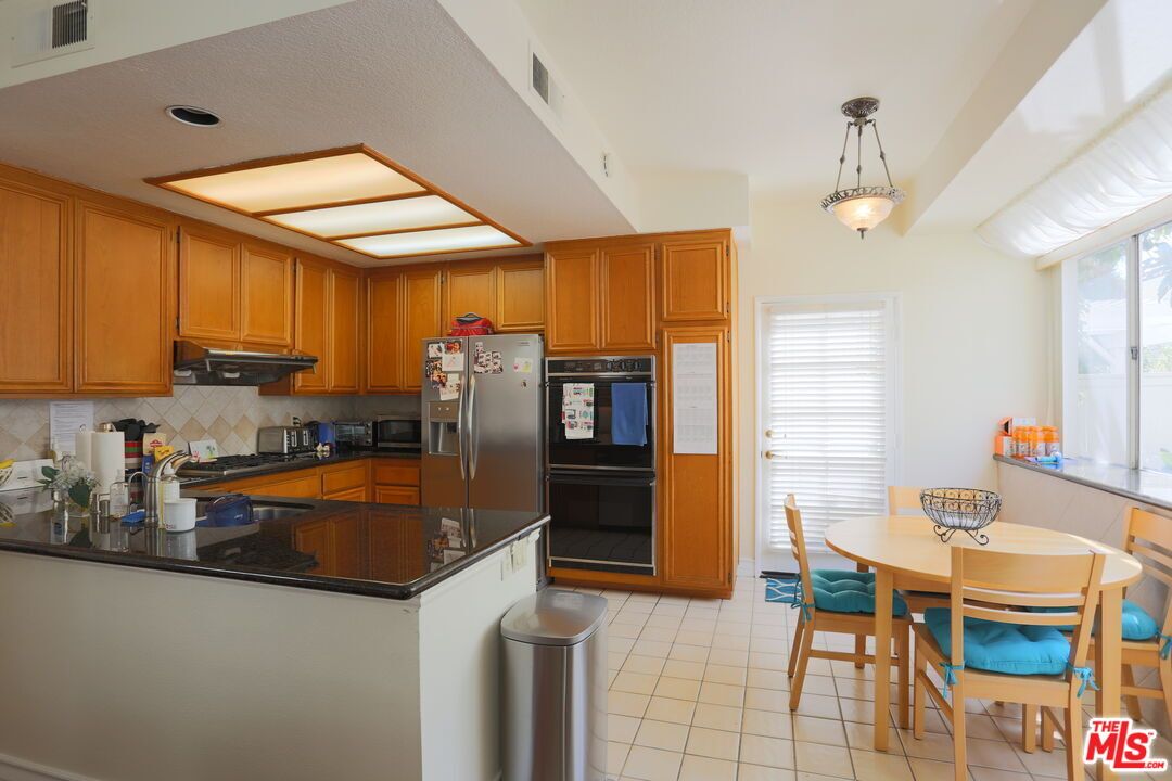 Dining room, Interior, Kitchen, Pendant Lights, Recessed Lighting