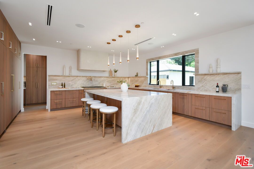 Interior, Kitchen, Marble Walls, Pendant Lights, Recessed Lighting, Wood Texture Flooring