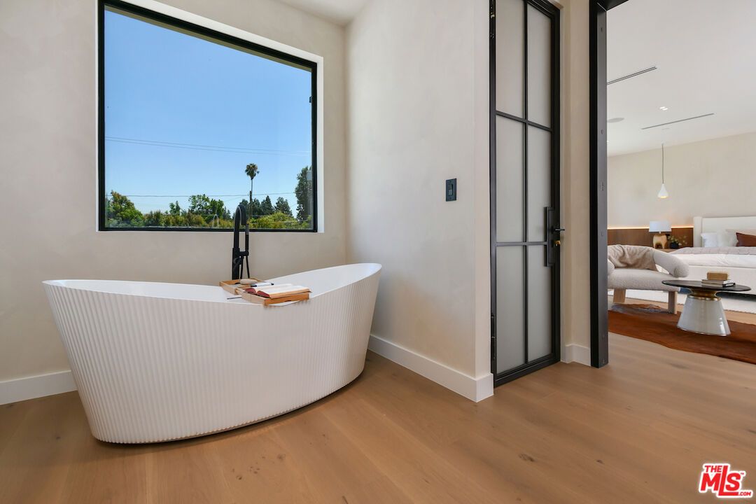 Bathroom, Bedroom, Free Standing Baths, Interior, Pendant Lights, Recessed Lighting, Wood Texture Flooring