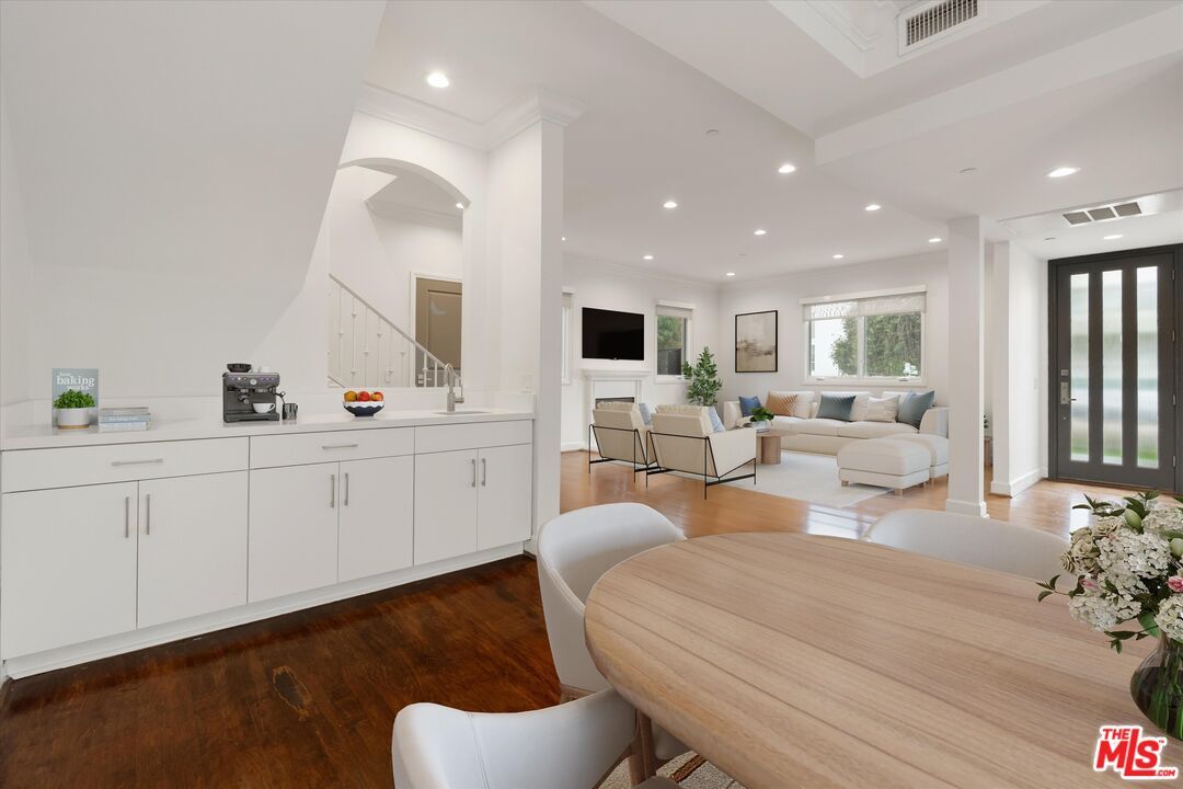 Dining room, Interior, Living room, Recessed Lighting, Wood Texture Flooring