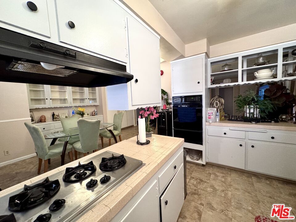 Dining room, Interior, Kitchen, Tile Countertops