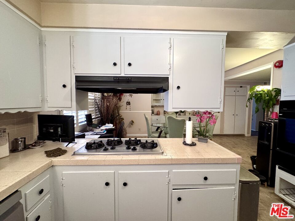 Interior, Kitchen, Tile Countertops