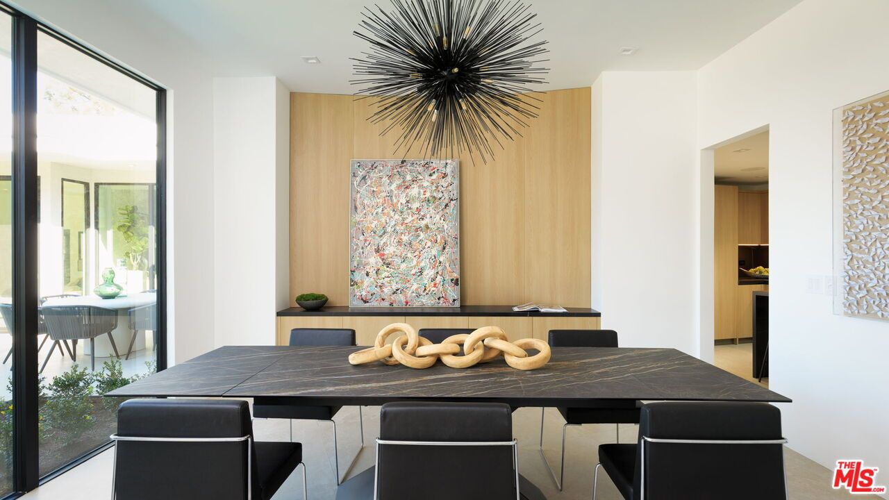 Dining room, Interior, Recessed Lighting