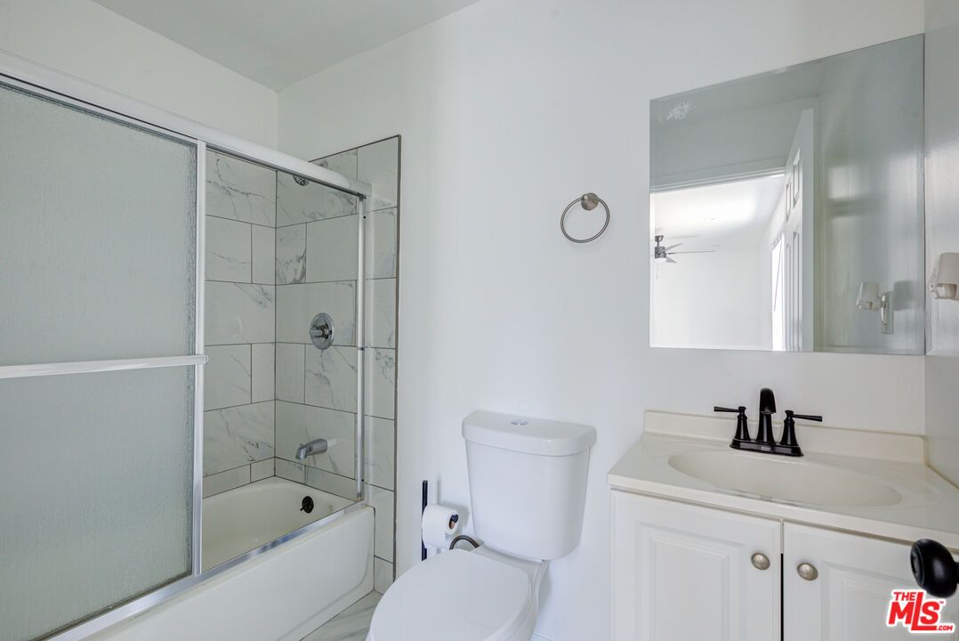 Bathroom, Dual Sink Vanities, Glass Shower, Interior, Marble Walls