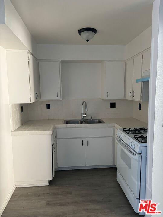 Interior, Kitchen, Tile Countertops, Wood Texture Flooring